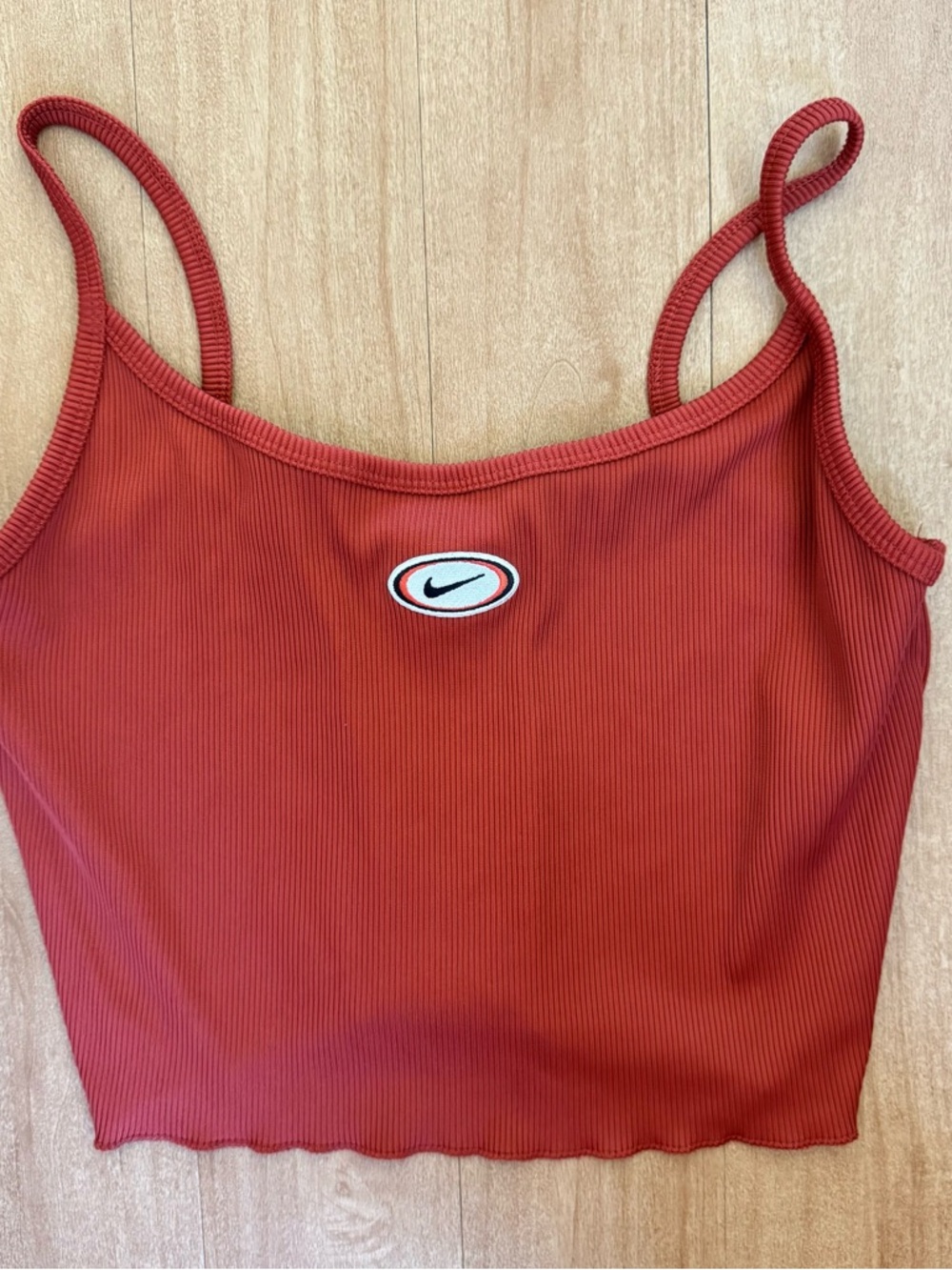 Nike Lettuce Trim Crop Top